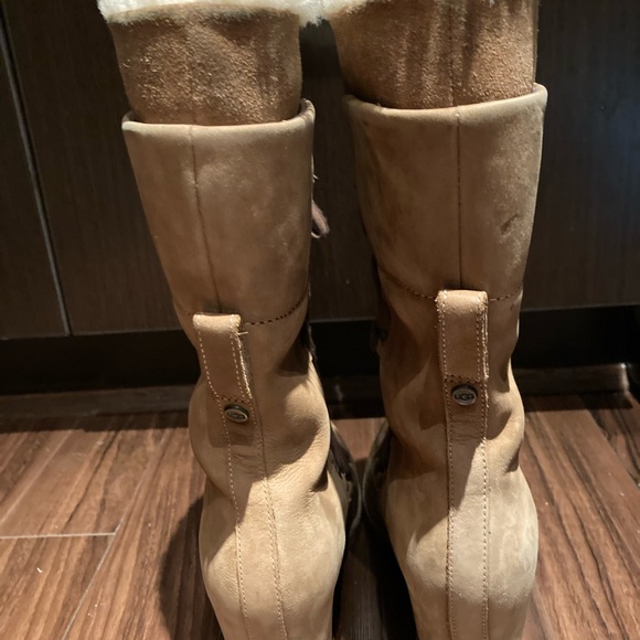 UGG Mason Boots Size 7.5 - Picture 4 of 4